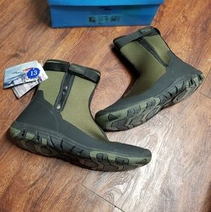 NEW Lakes N Rivers water sports shoes